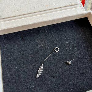 APM Monaco Feather Earring Set